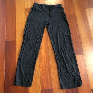 Pact organic size small black drawstring pants